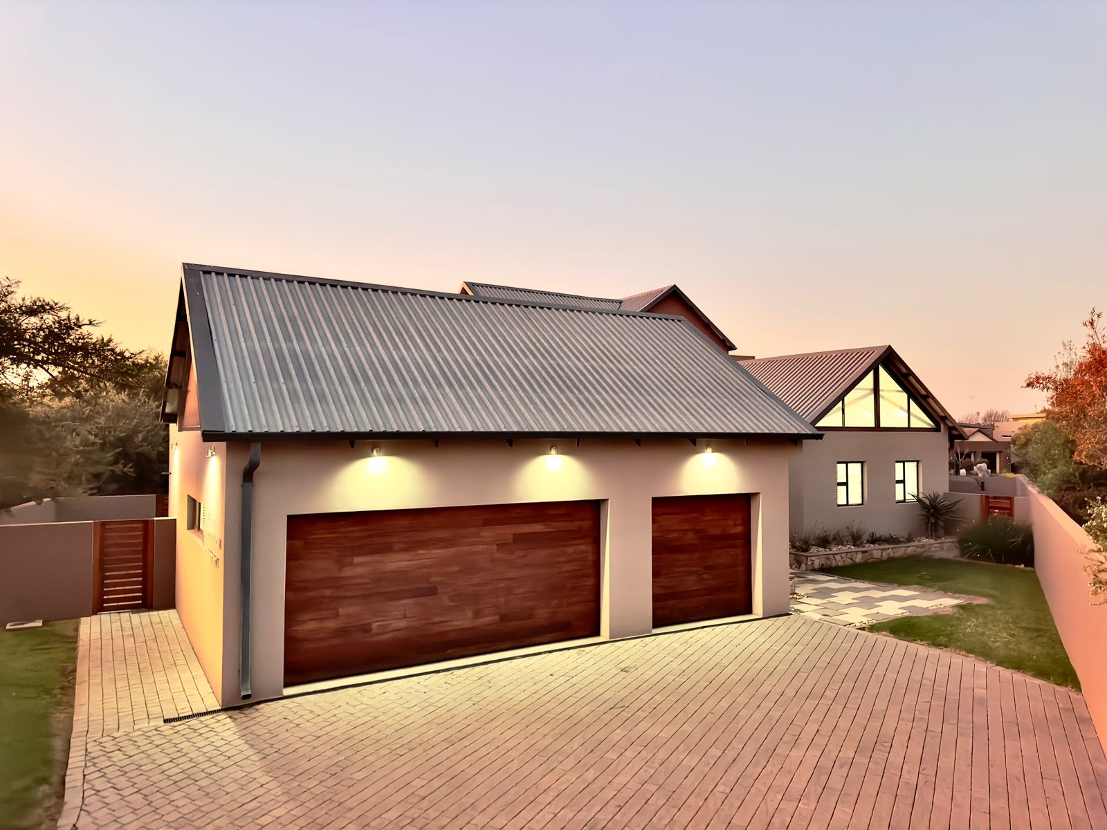 dffba24f-28b9-42c6-bb2f-b8dcaae81a25